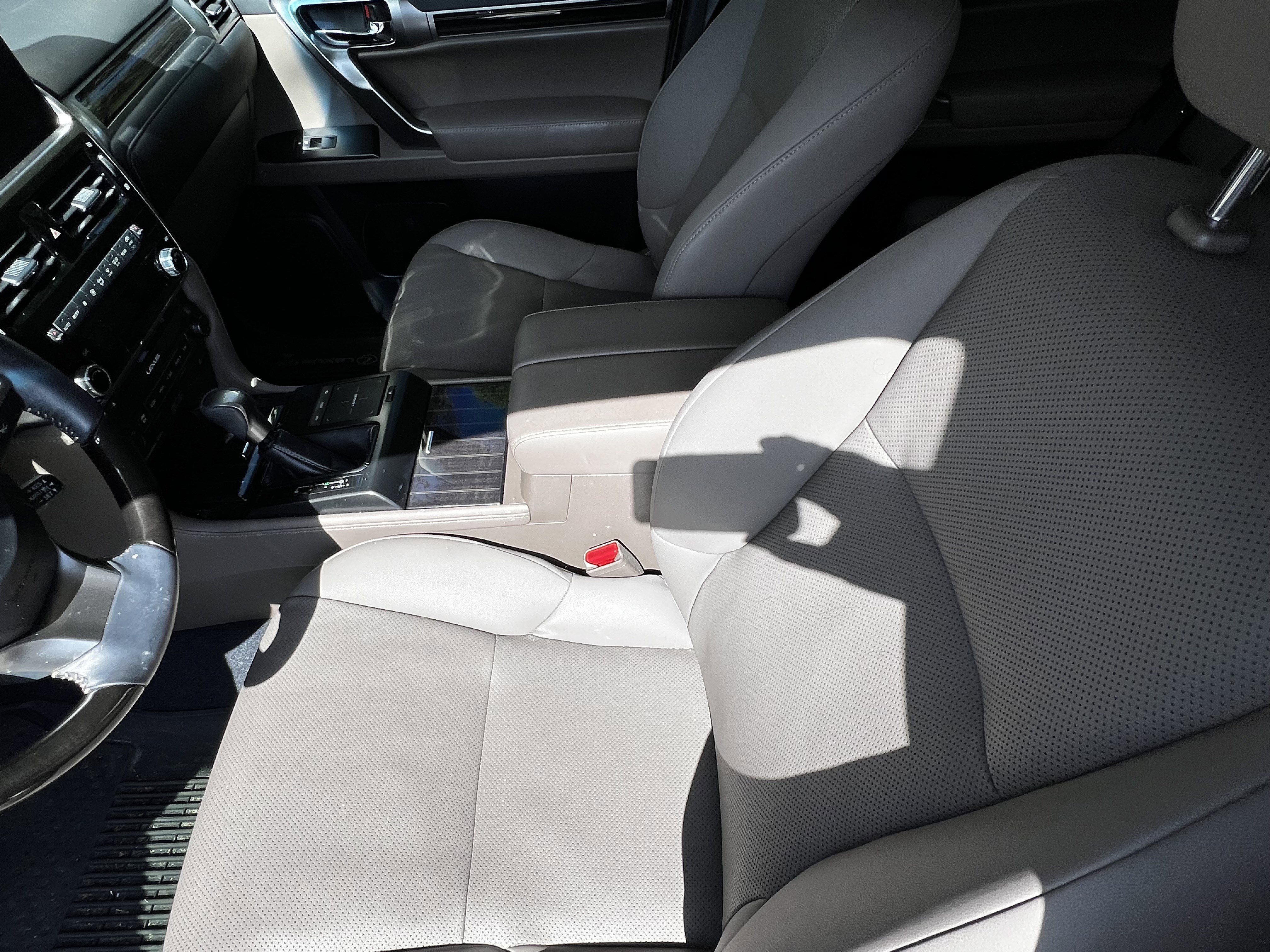 Used 2023 Lexus GX 460 Premium image 16