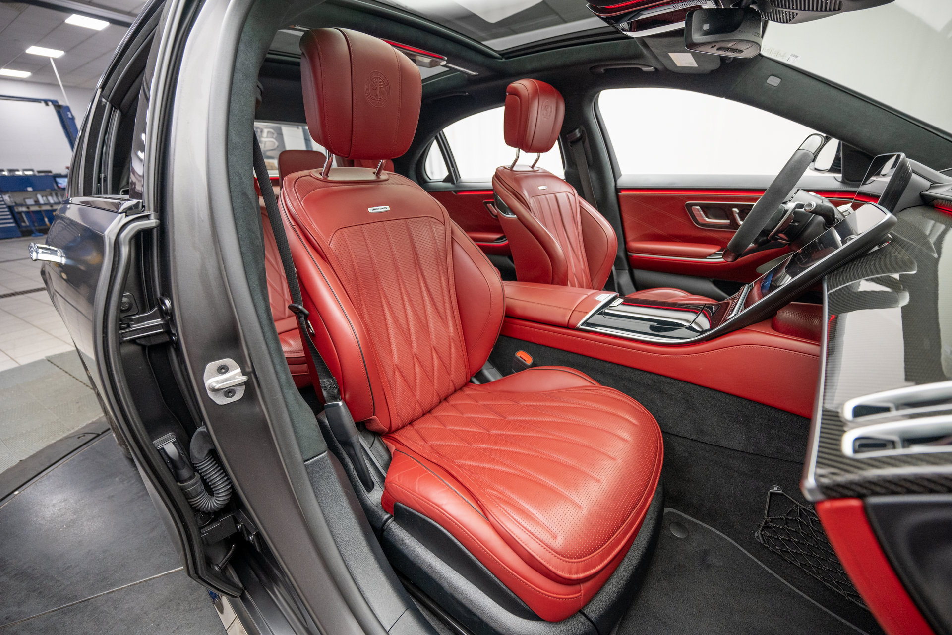 Used 2024 Mercedes-Benz S 63 AMG S w/ AMG Night Package image 14