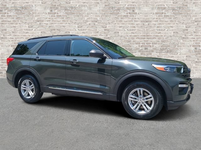 Used 2023 Ford Explorer XLT w/ Equipment Group 202A AWD/4WD image 1
