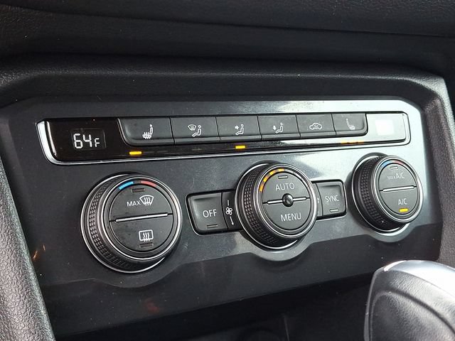 Used 2020 Volkswagen Tiguan SE AWD/4WD image 16