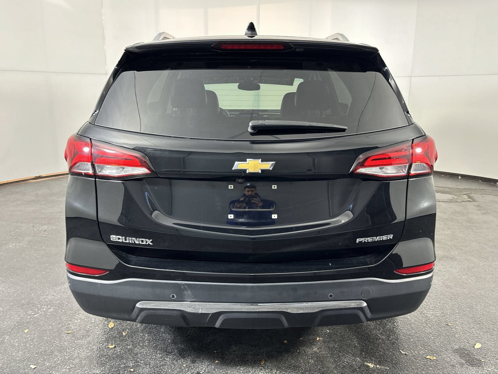 Used 2023 Chevrolet Equinox Premier FWD image 7