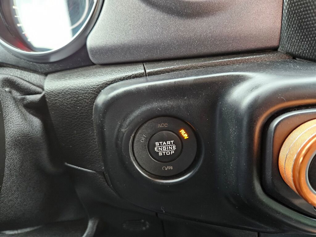 Used 2022 Jeep Gladiator Mojave w/ Cold Weather Group AWD/4WD image 27