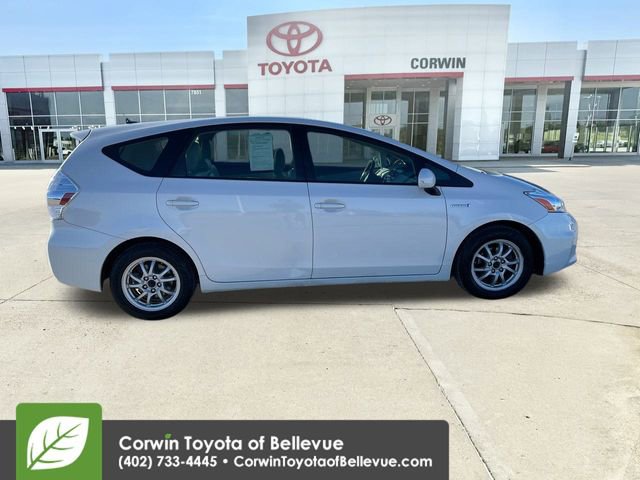 Used 2013 Toyota Prius V image 9