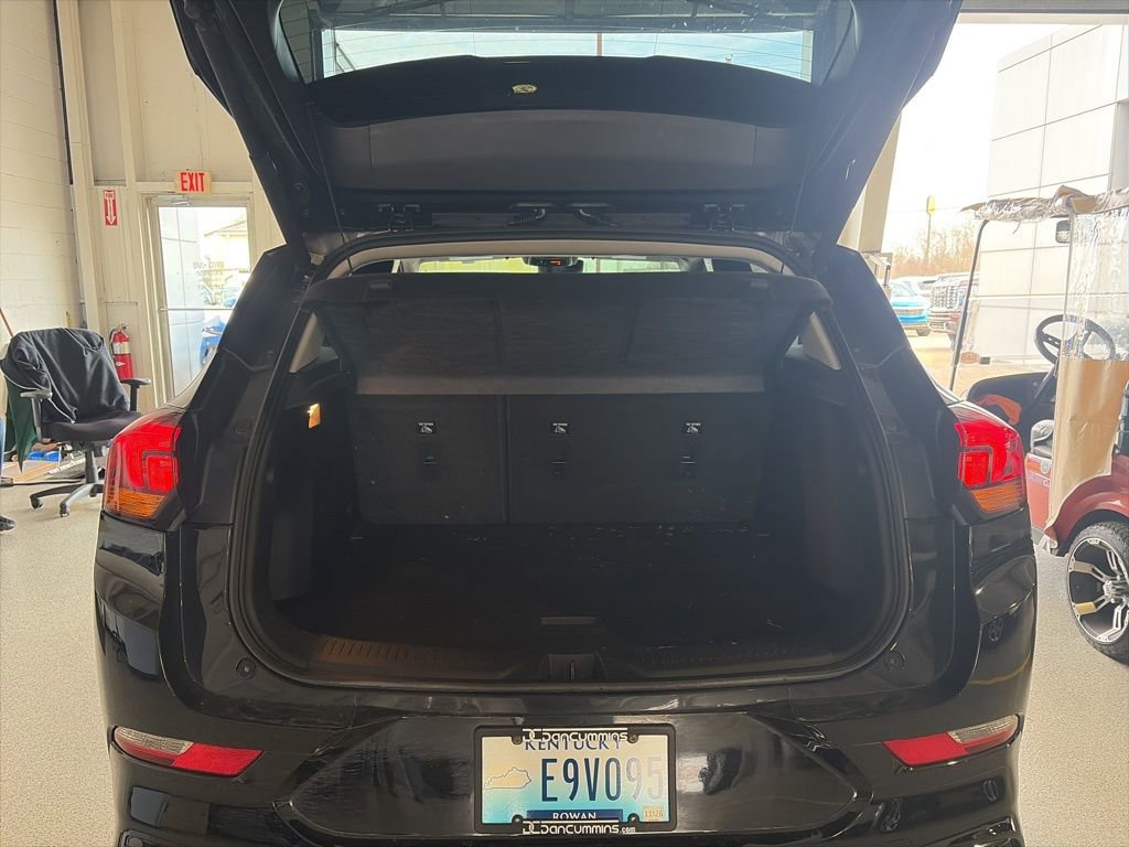 Used 2023 Buick Encore GX Select w/ Sport Touring Package image 11