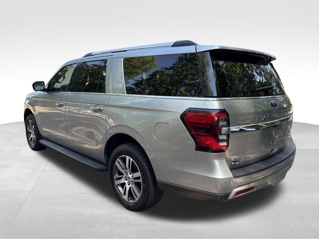 Used 2024 Ford Expedition Max Limited AWD/4WD image 3