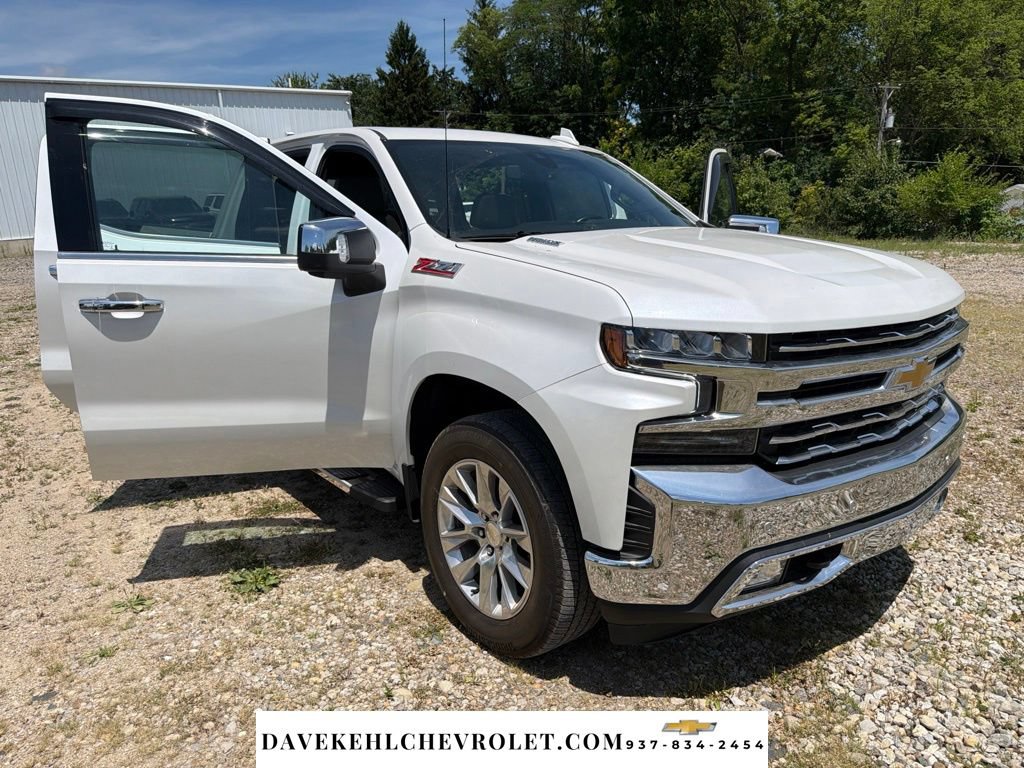 Used 2021 Chevrolet Silverado 1500 LTZ w/ LTZ Premium Package AWD/4WD image 35