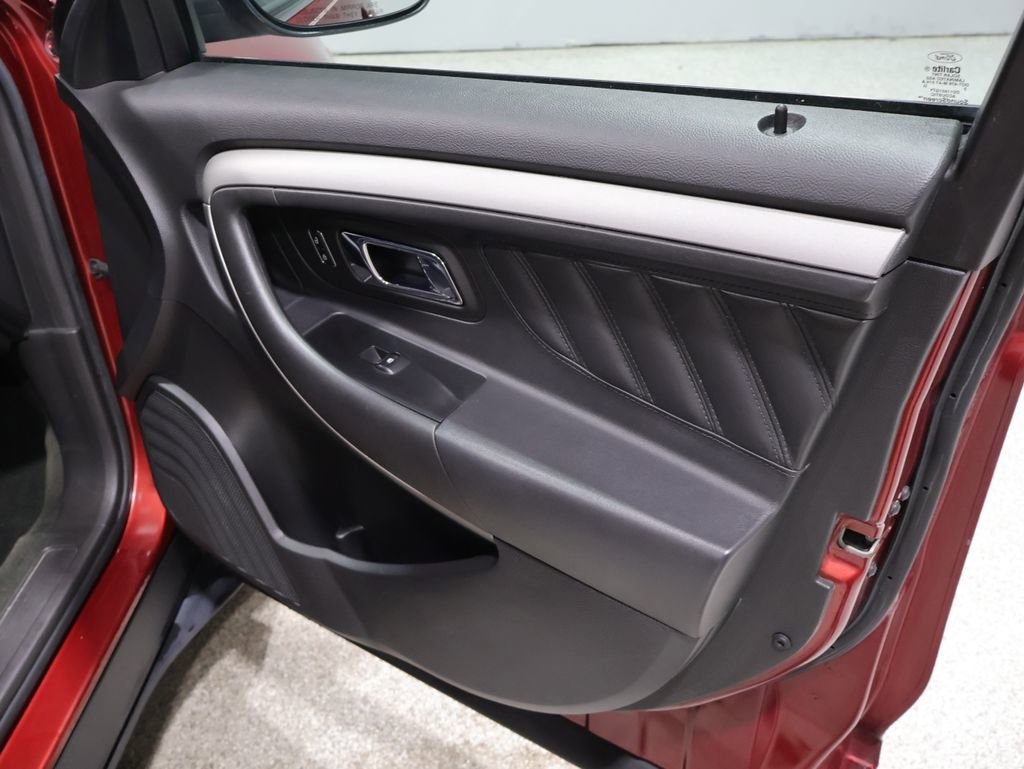Used 2014 Ford Taurus SEL w/ Equipment Group 201A FWD image 25
