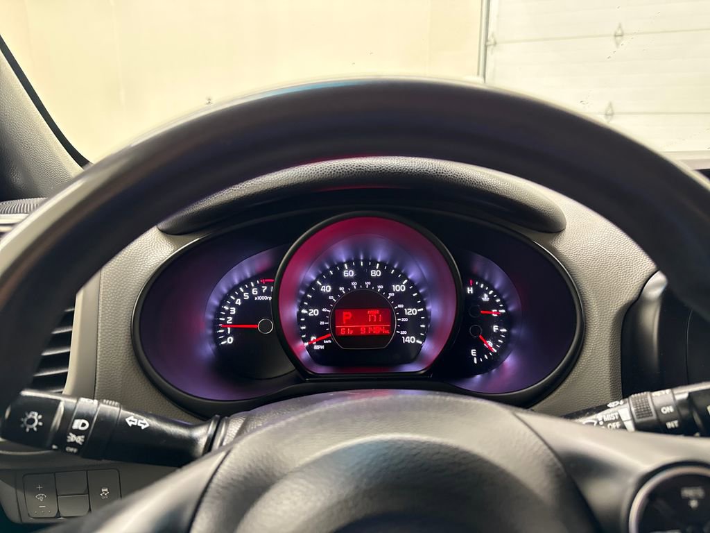 Used 2016 Kia Soul FWD image 16
