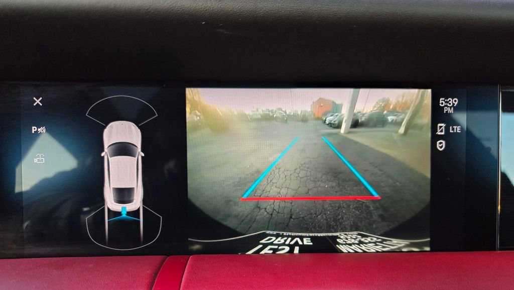 Used 2022 Porsche Taycan image 24