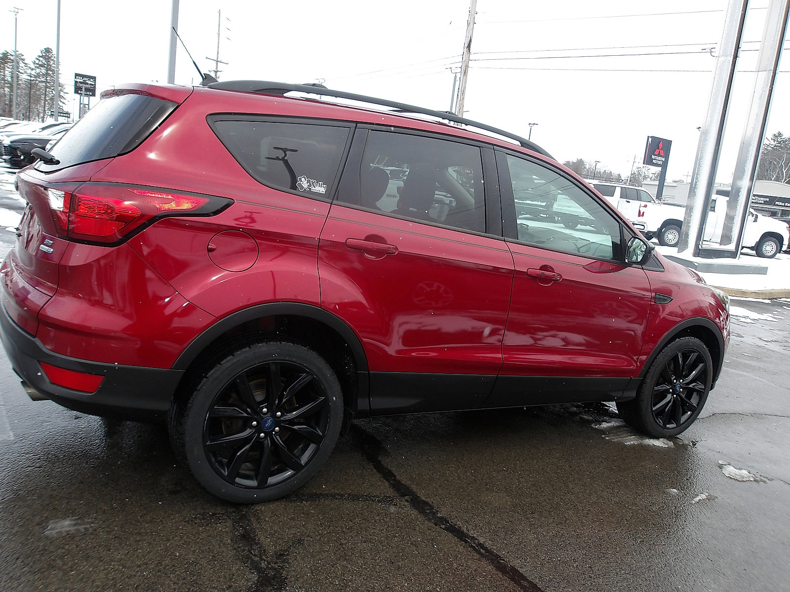Used 2019 Ford Escape SE image 10
