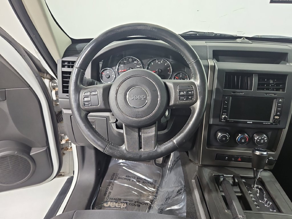 Used 2012 Jeep Liberty Sport w/ Popular Equipment Group AWD/4WD image 14