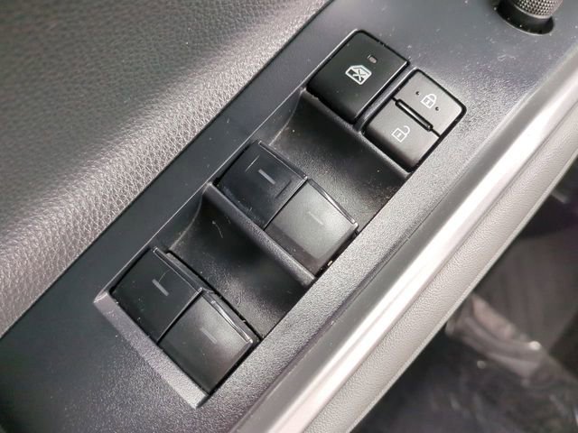 Used 2023 Toyota Highlander XLE image 23