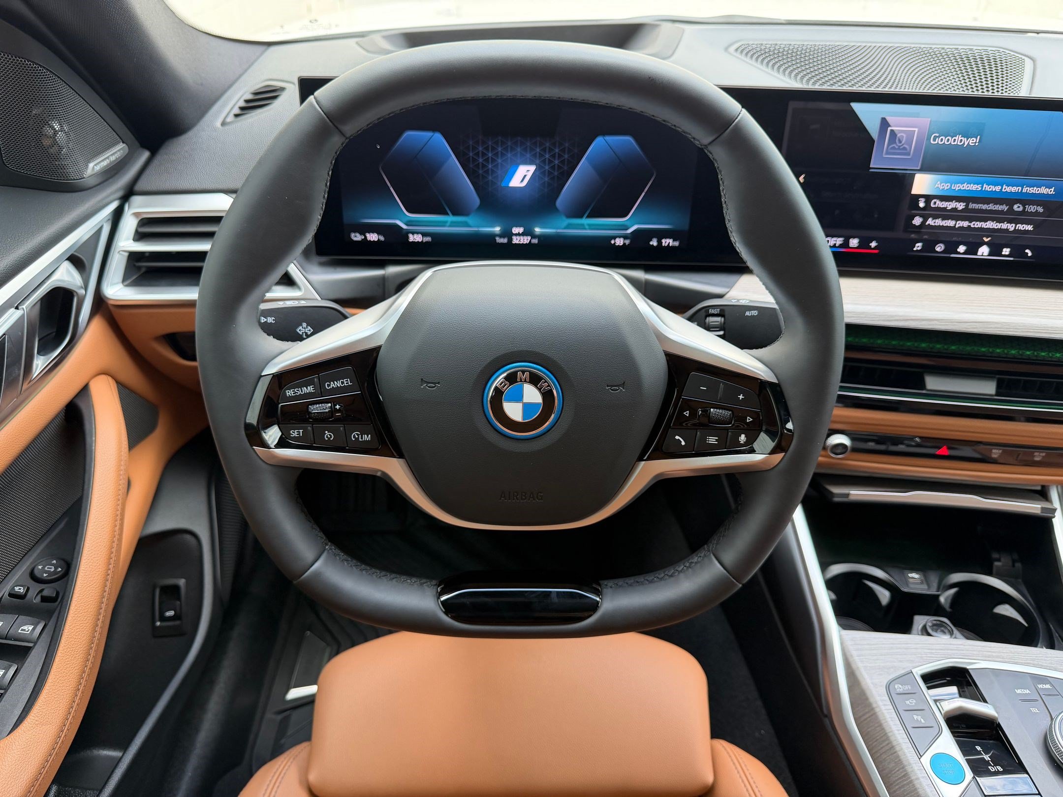 Certified 2025 BMW i4 eDrive40 w/ Premium Package RWD image 16