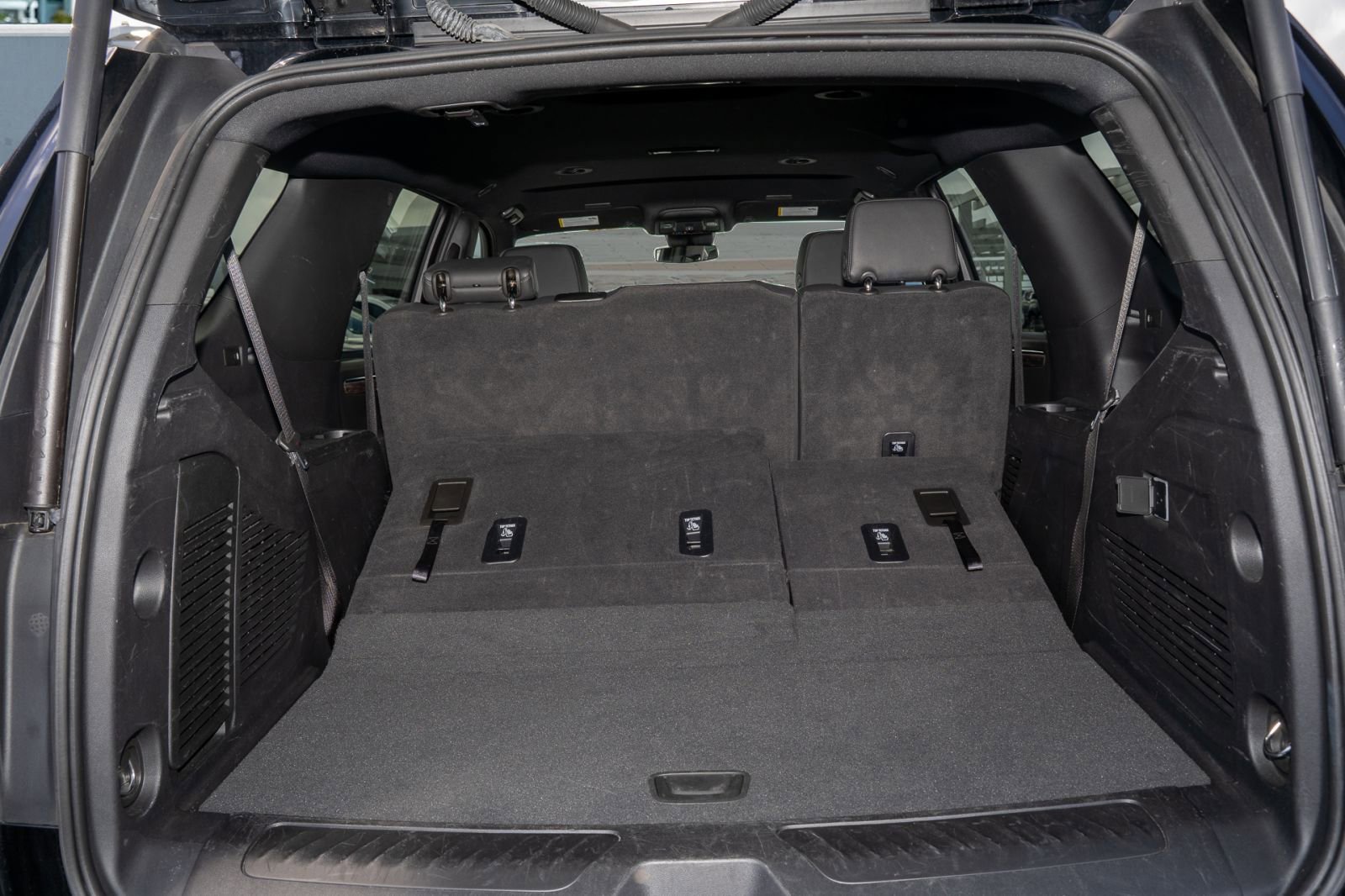 Used 2025 Chevrolet Tahoe LT image 10