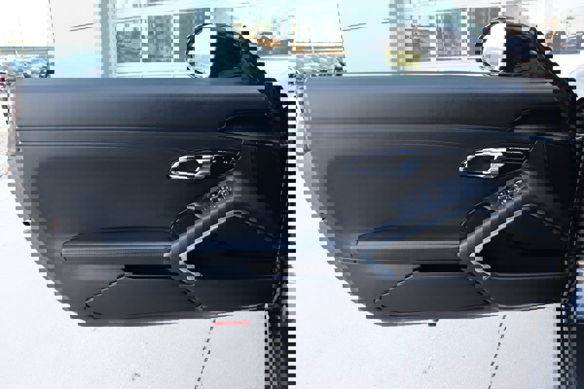 Used 2017 Porsche 718 Cayman image 32