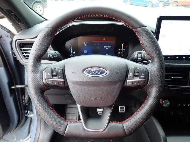 Used 2024 Ford Escape ST-Line w/ Tech Pack #1 AWD/4WD image 24