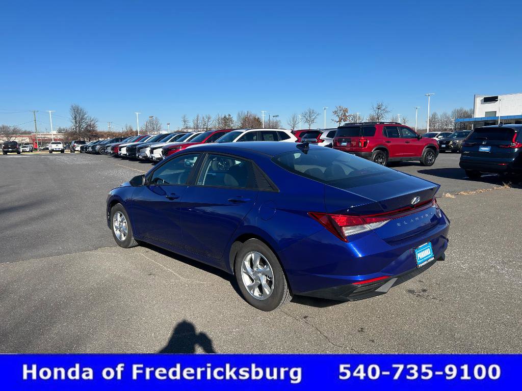Used 2023 Hyundai Elantra SE w/ Preferred Accessory Package image 4