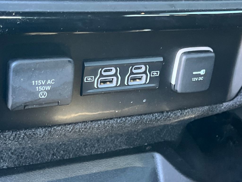 Used 2022 Jeep Wagoneer Series III w/ Flexible Seating Group image 18