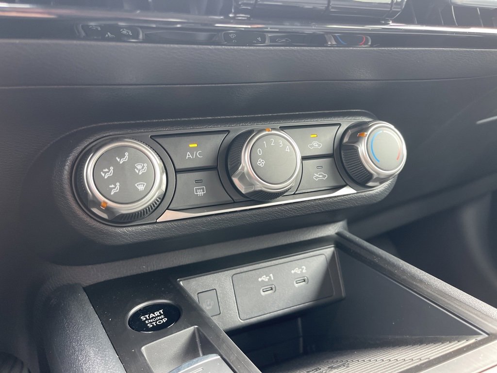 New 2025 Nissan Kicks SV image 10