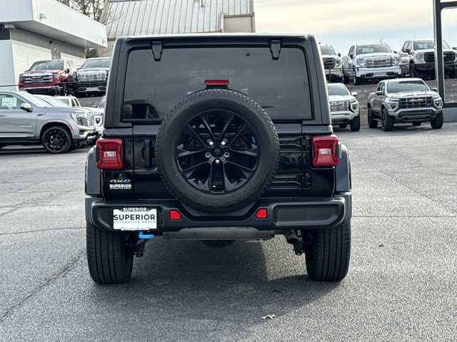 Used 2023 Jeep Wrangler Unlimited Sahara image 3