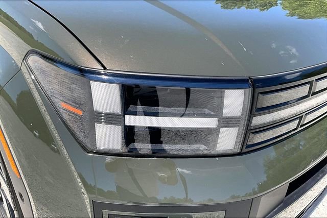 Used 2025 Hyundai Santa Fe Limited AWD/4WD image 28