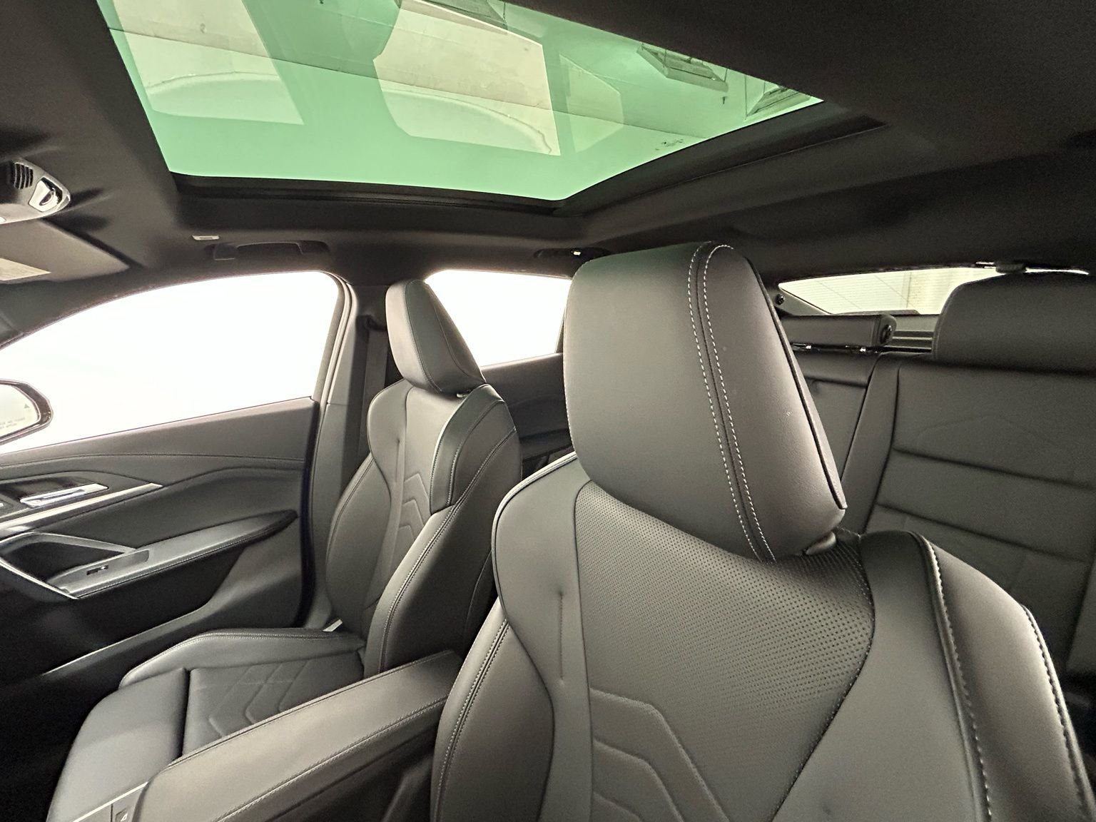 Used 2025 BMW X2 M35i image 28