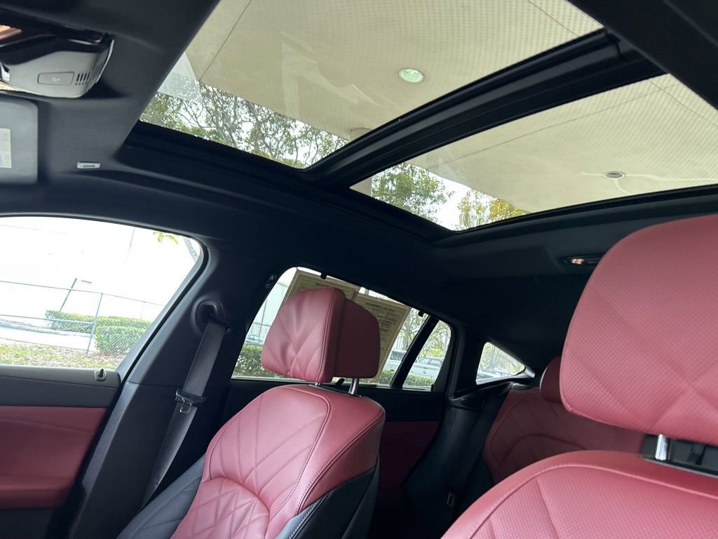 Used 2024 BMW X6 M60i image 19