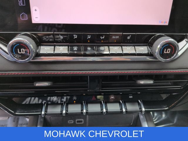 Used 2024 Chevrolet Colorado Z71 w/ Z71 Convenience Package 2 AWD/4WD image 19
