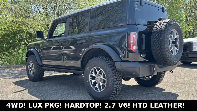 New 2025 Ford Bronco Badlands image 11