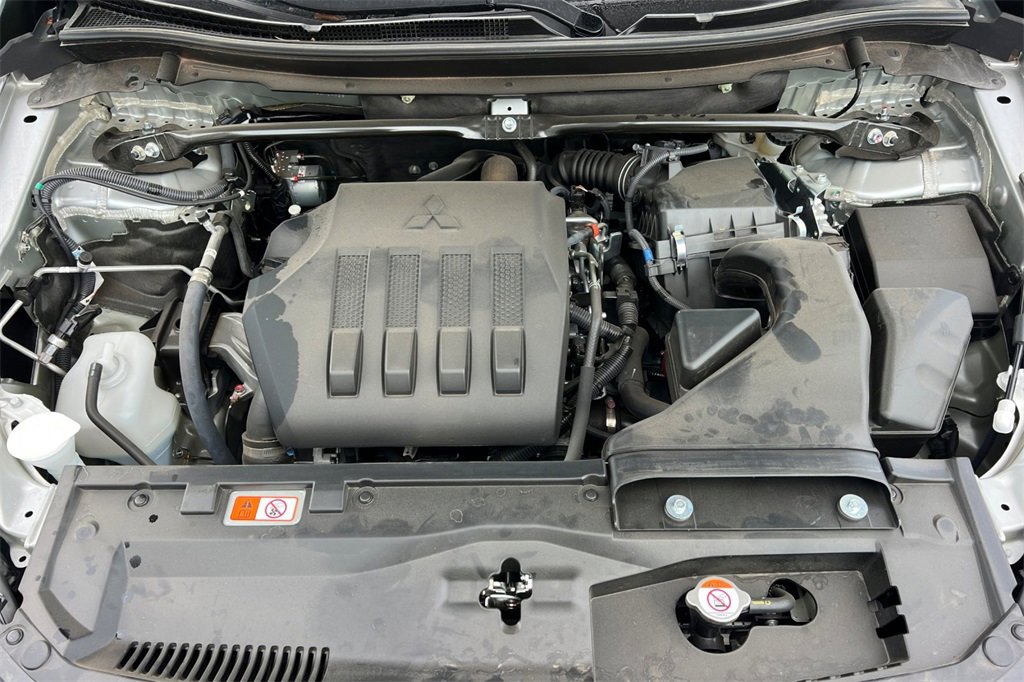 Used 2025 Mitsubishi Eclipse Cross Black Edition image 34