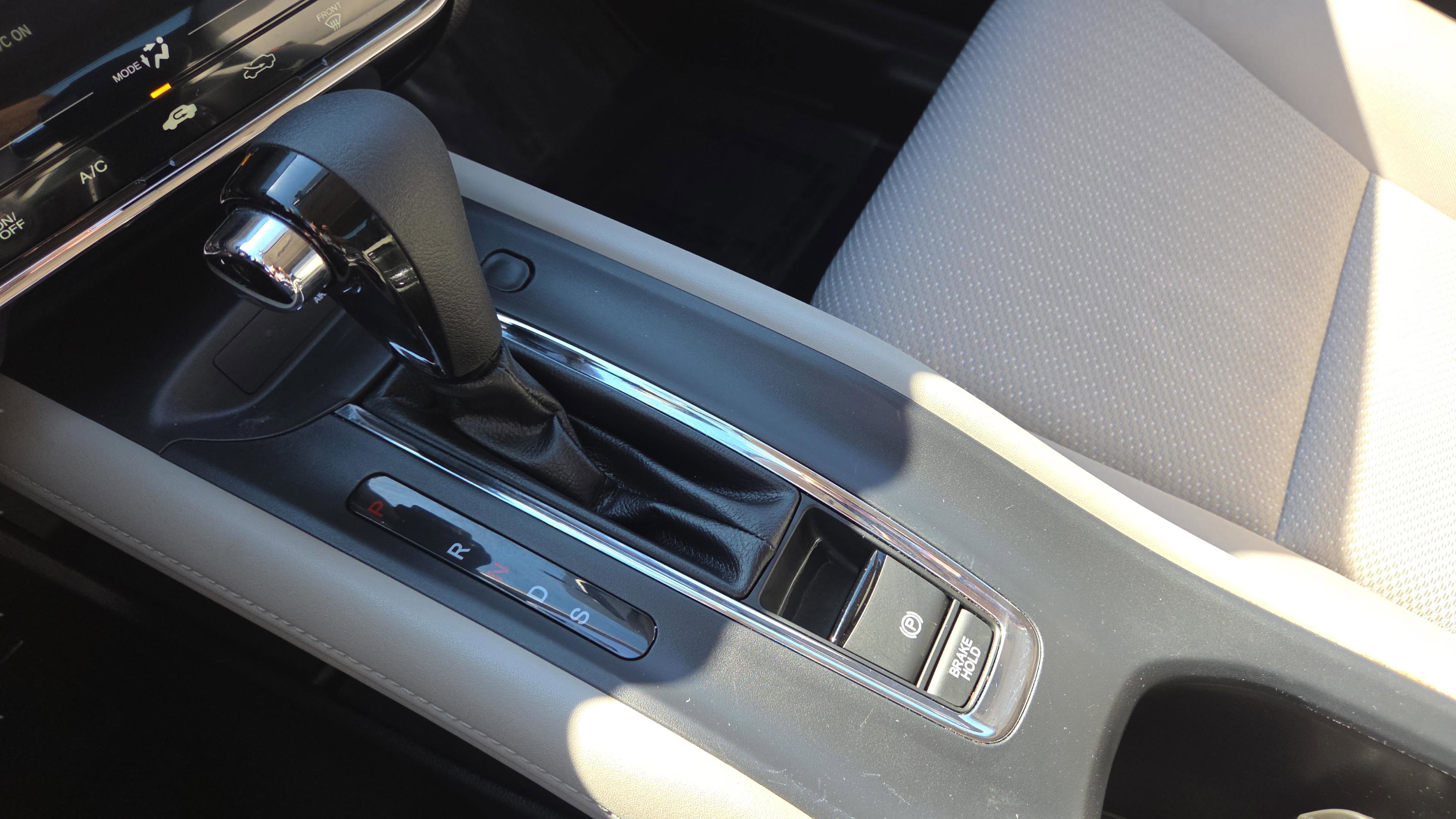 Certified 2018 Honda HR-V EX image 36