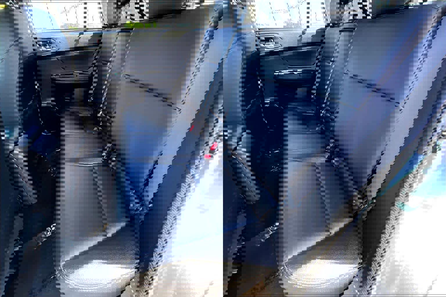 Used 2014 Subaru Crosstrek 2.0i Limited w/ Popular Package #2 image 20