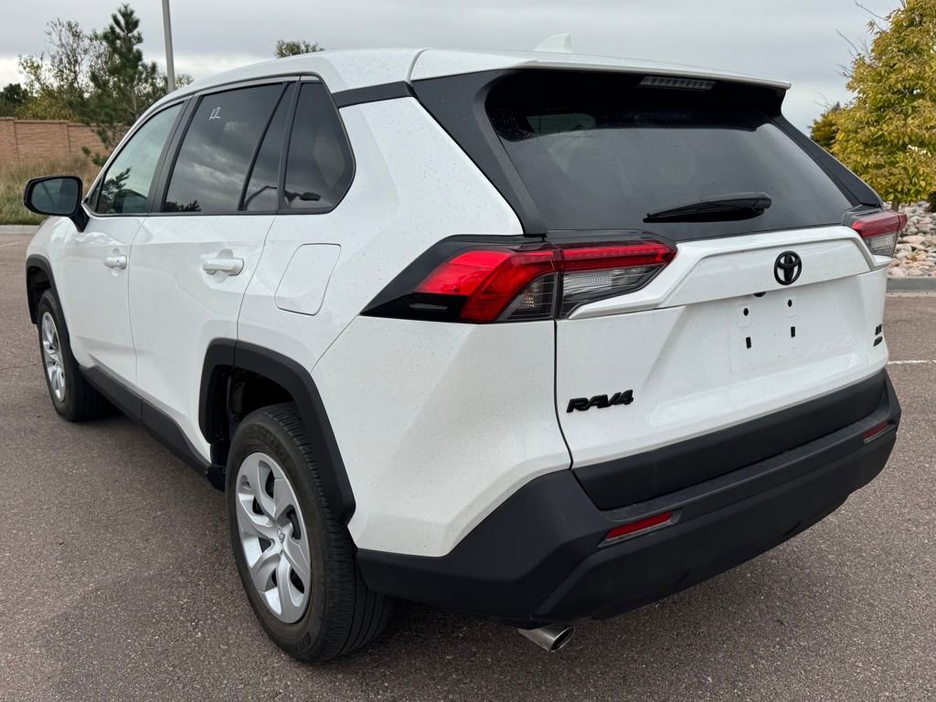 Used 2024 Toyota RAV4 LE image 4