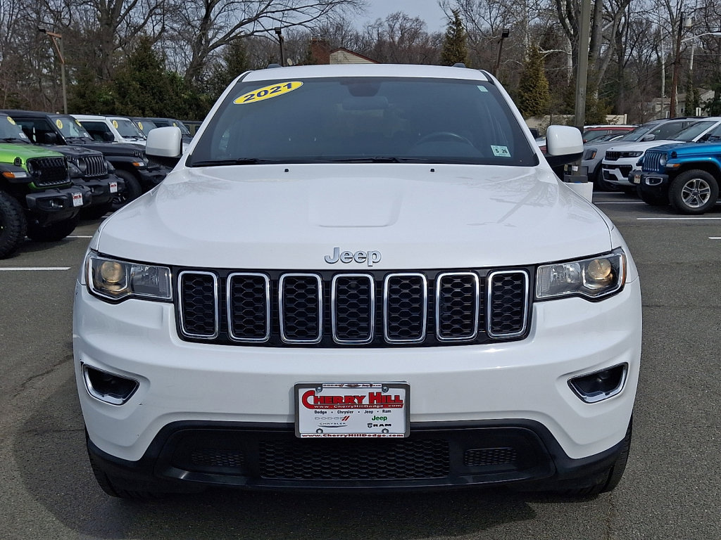 Used 2021 Jeep Grand Cherokee Laredo image 8