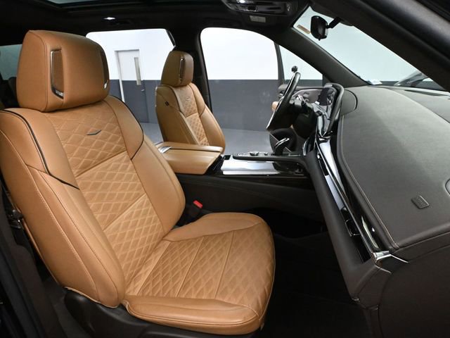 Used 2022 Cadillac Escalade Premium Luxury w/ Touring Package image 60