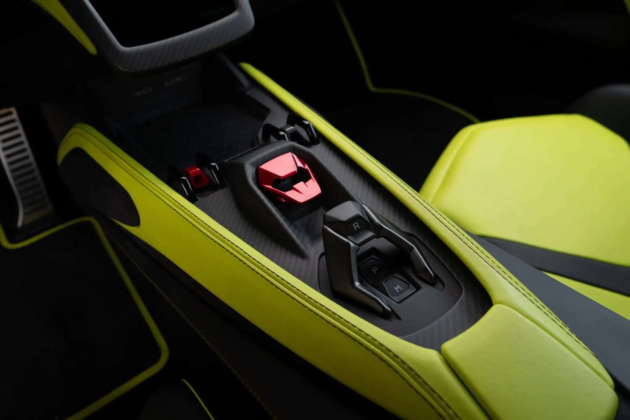 Used 2024 Lamborghini Revuelto AWD/4WD image 22