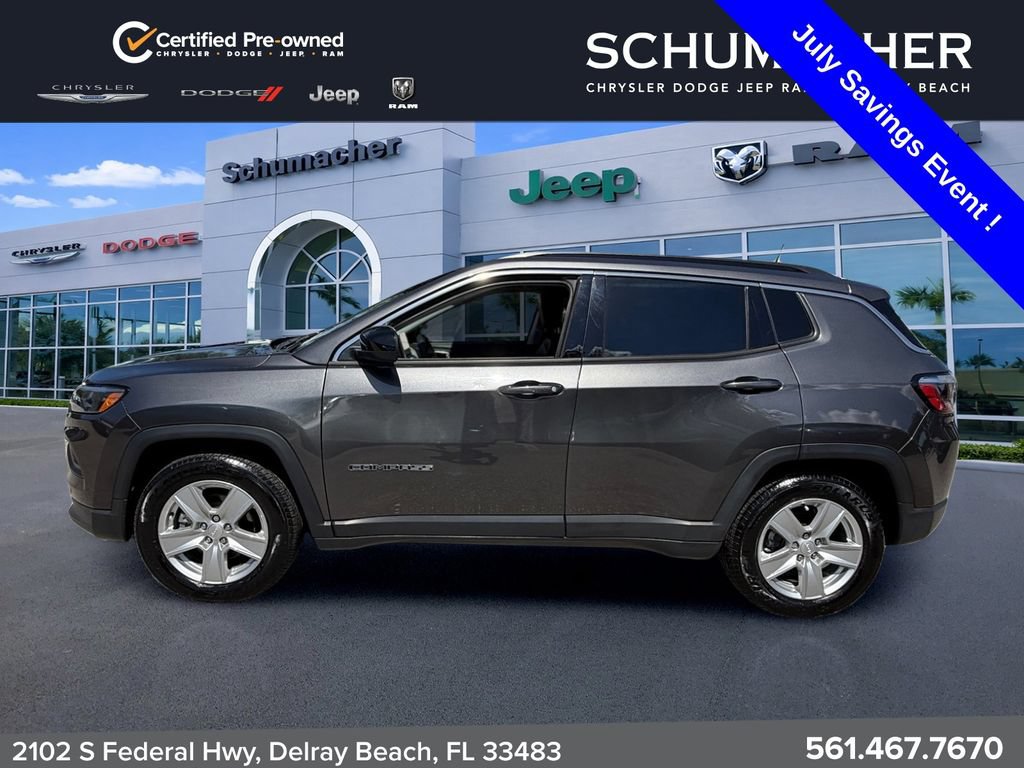 Certified 2022 Jeep Compass Latitude w/ Sun and Sound Group FWD image 4