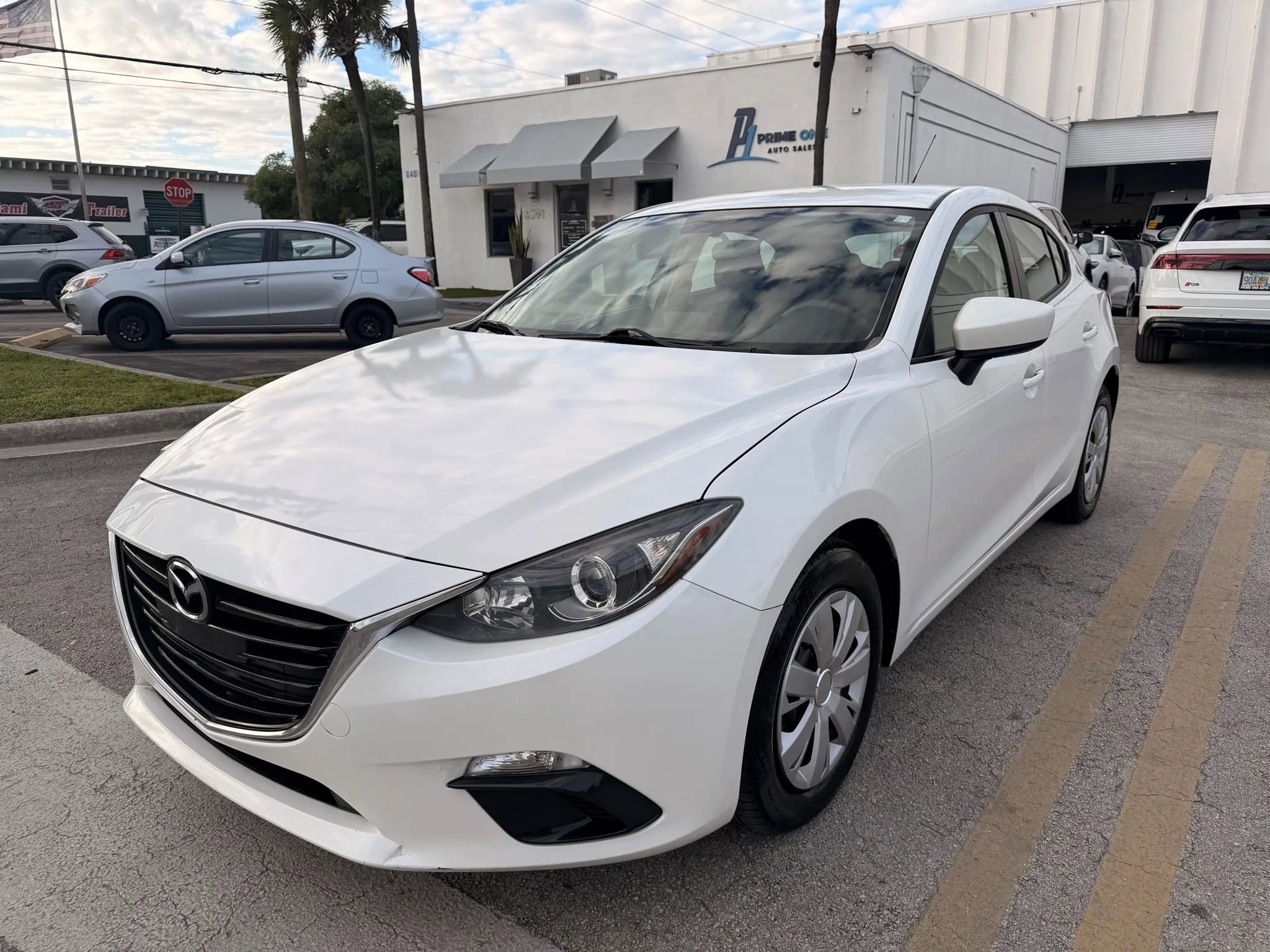 Used 2016 MAZDA MAZDA3 i Sport image 3