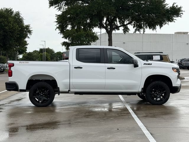 Used 2024 Chevrolet Silverado 1500 Custom Trail Boss w/ LPO, Dark Essentials Package AWD/4WD image 3