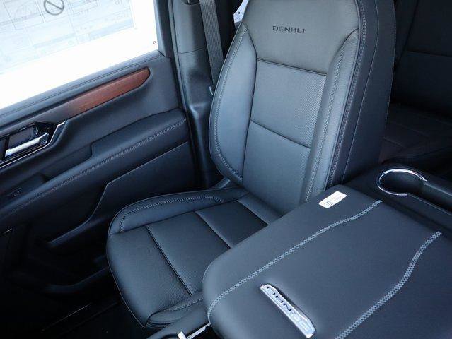 New 2026 GMC Yukon Denali image 29