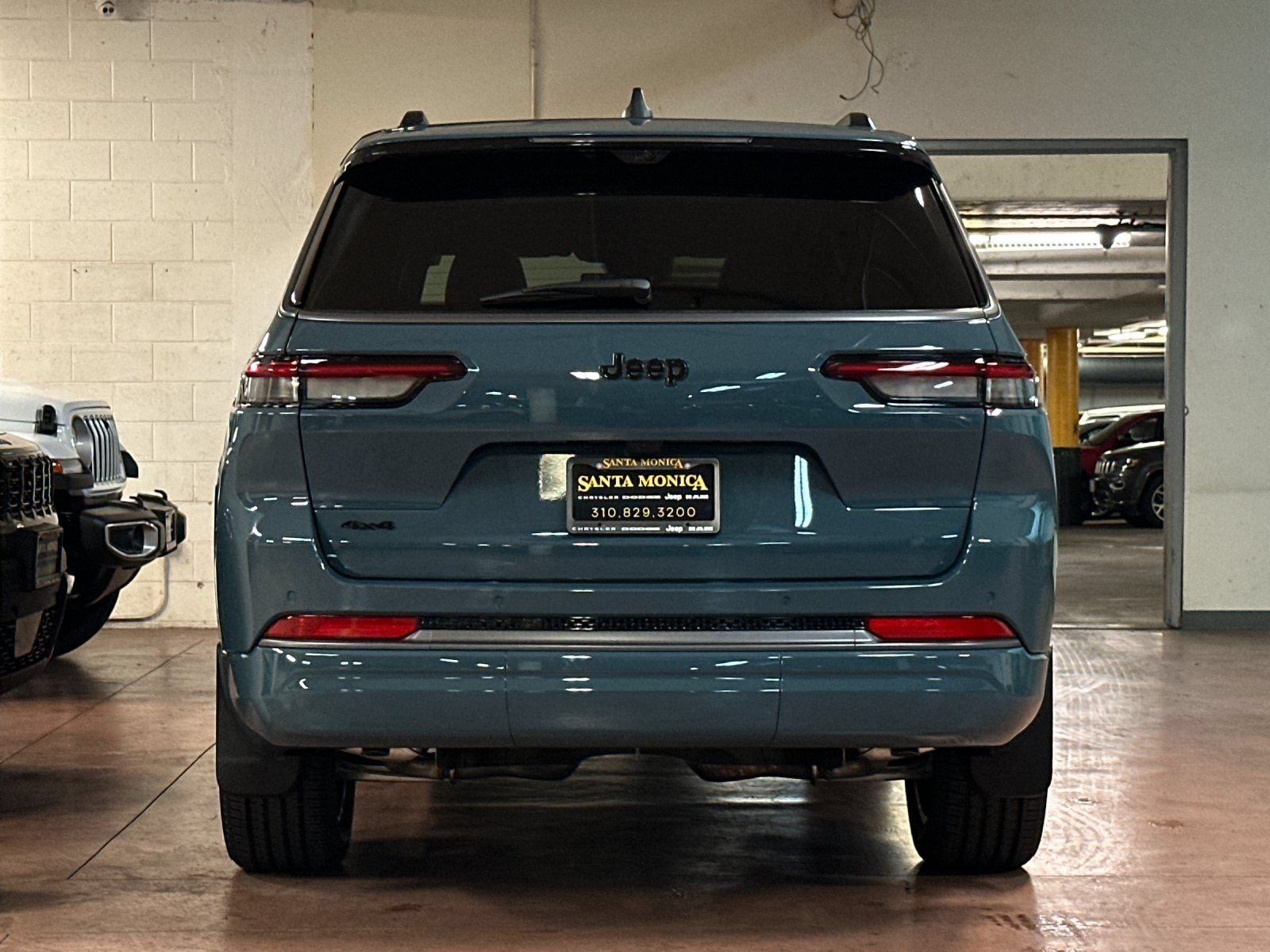 New 2026 Jeep Grand Cherokee L Limited AWD/4WD image 4