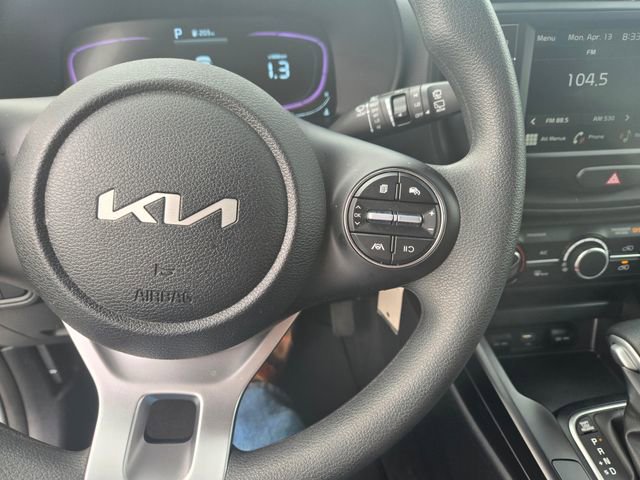Used 2025 Kia Soul LX FWD image 15