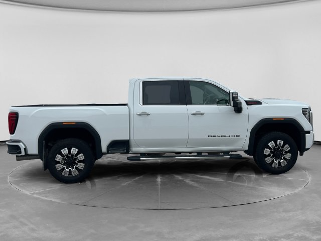 Used 2024 GMC Sierra 2500 Denali w/ Denali Reserve Package AWD/4WD image 2