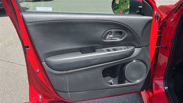 Used 2020 Honda HR-V Touring image 9