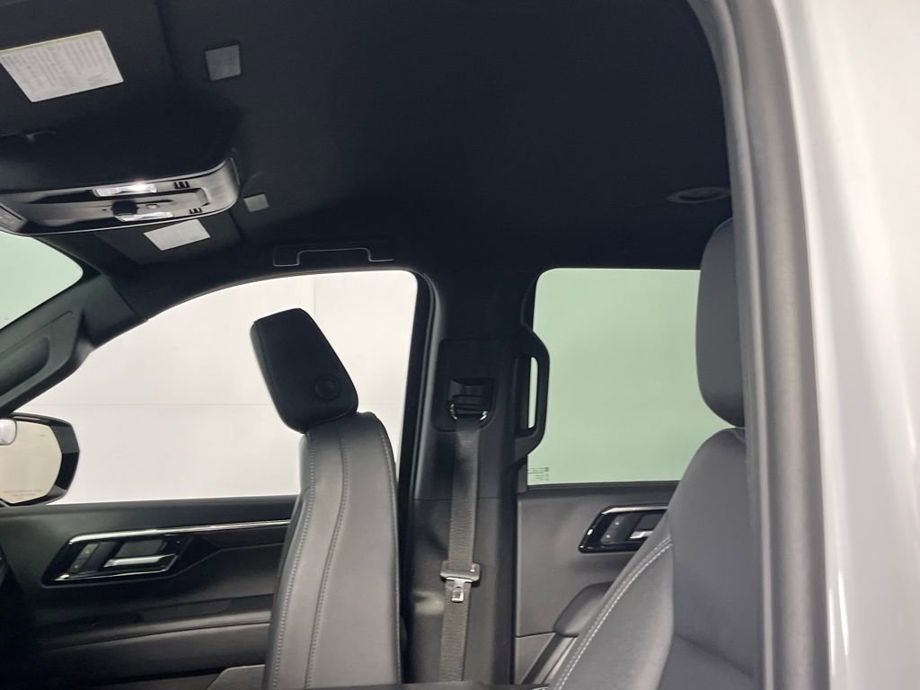 Used 2025 Chevrolet Tahoe LT image 18