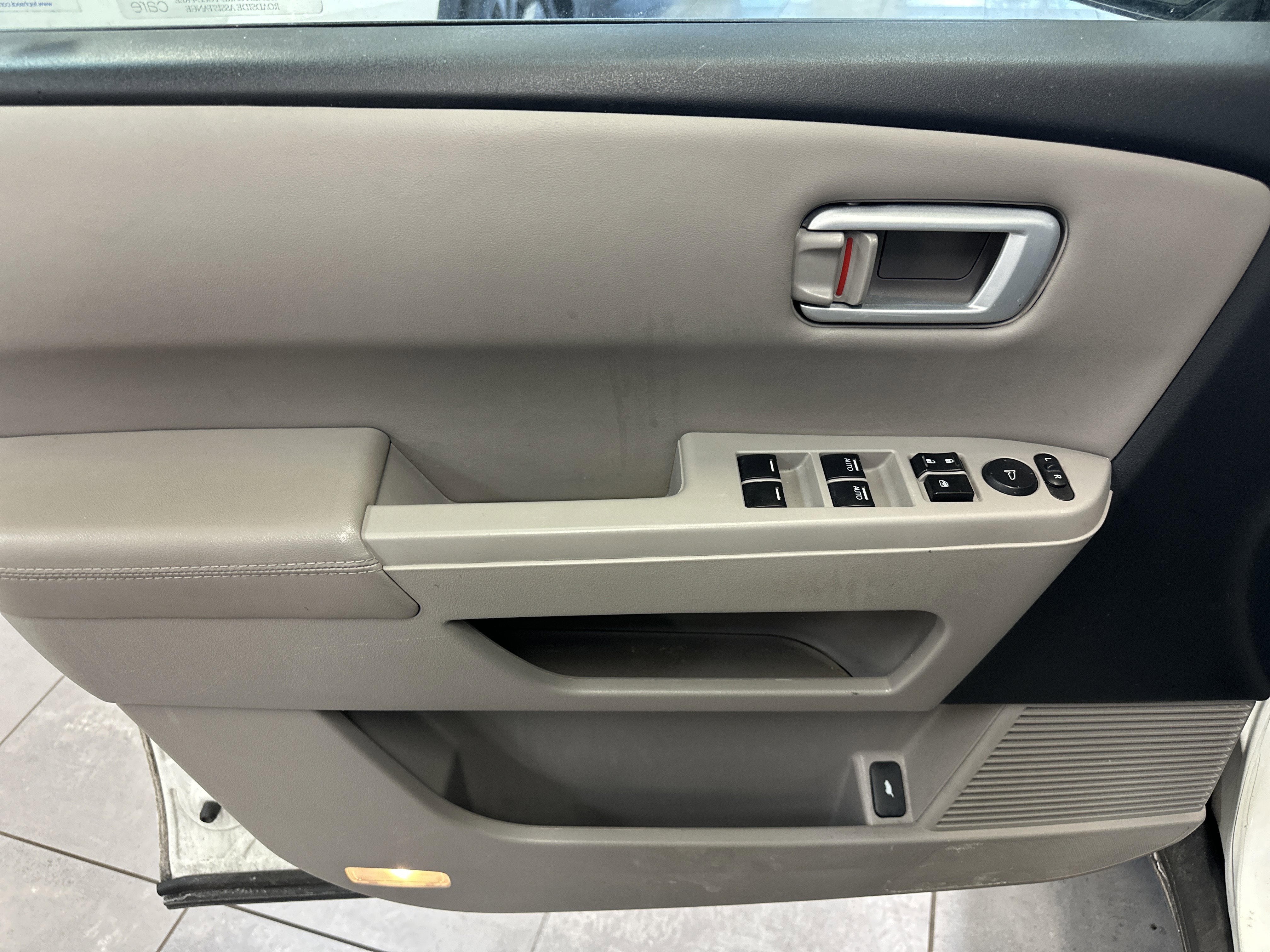 Used 2012 Honda Pilot EX-L image 18