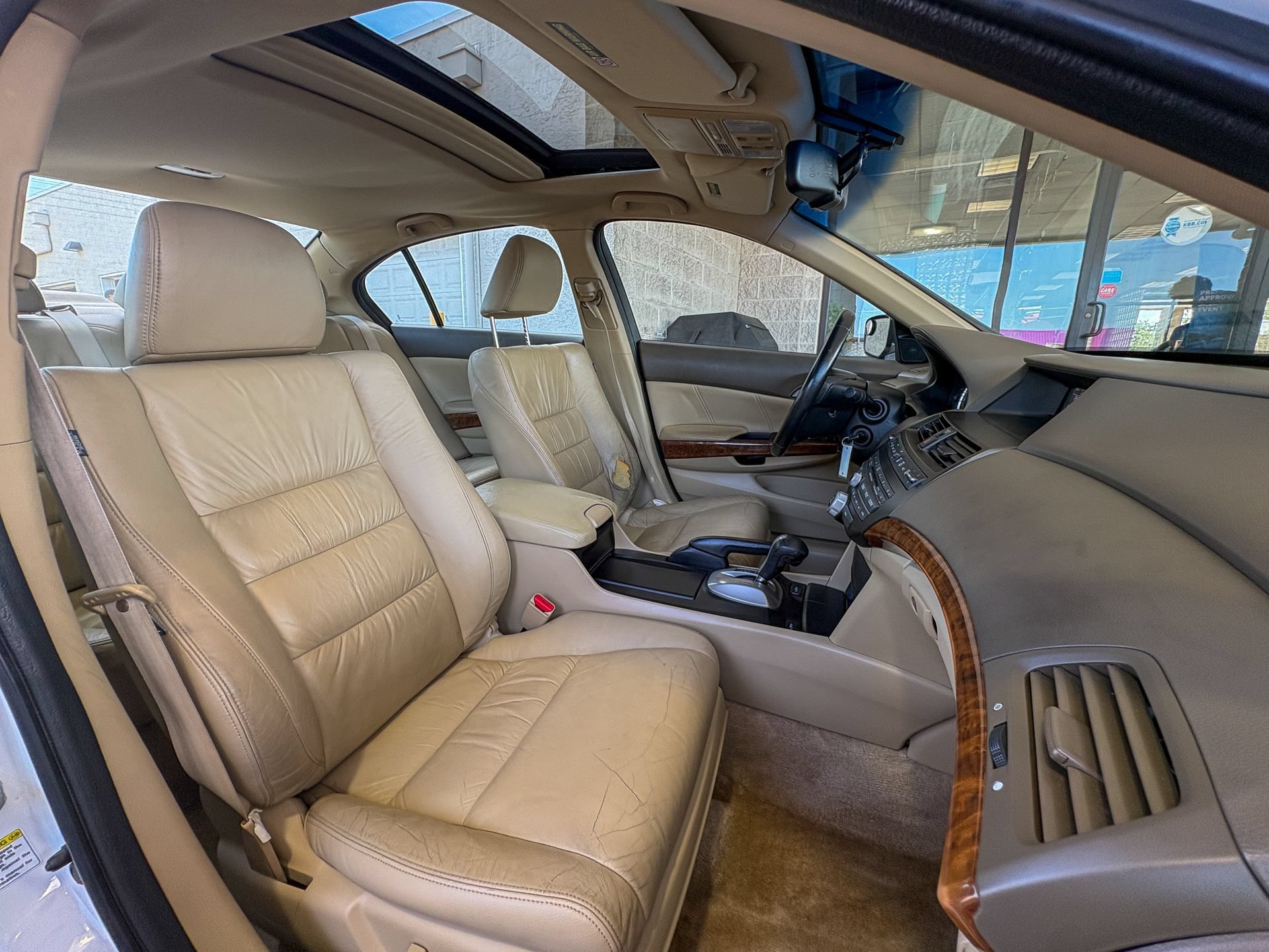 Used 2010 Honda Accord EX-L image 18