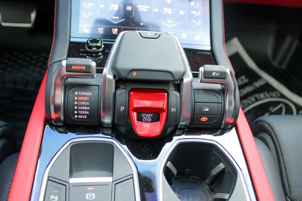 Used 2025 Lamborghini Urus SE image 19