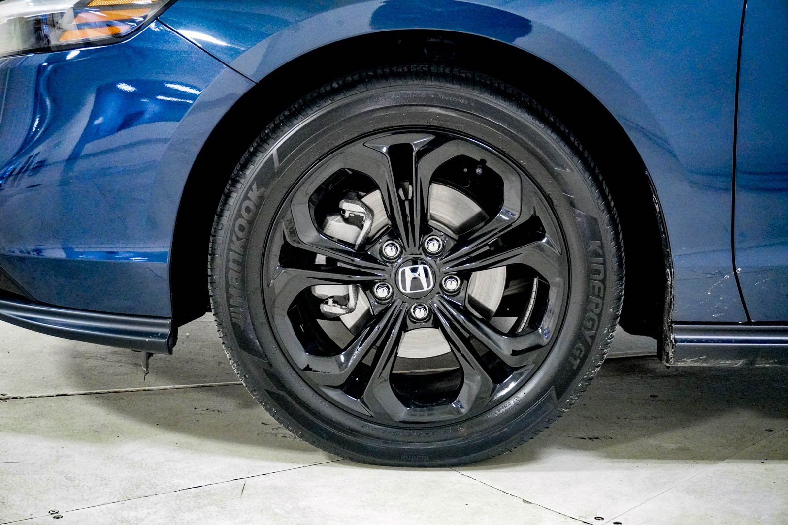 Certified 2025 Honda Accord SE image 15