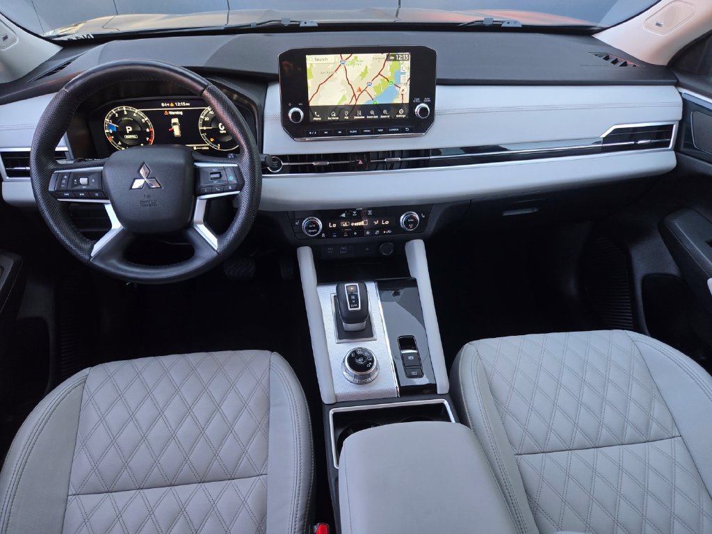 Used 2023 Mitsubishi Outlander SEL FWD image 17